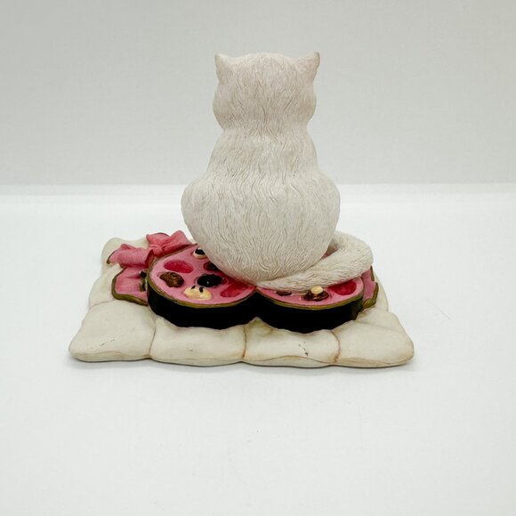 Vtg Comic Curious Cats Persian Cat Chocolate Candy Heart Anniversary Figurine - Picture 4 of 8